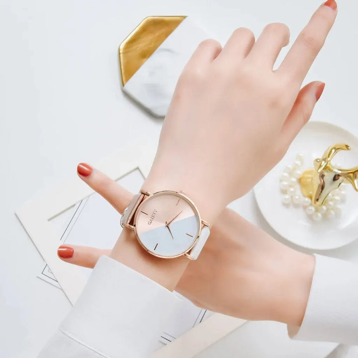 Conjunto de relógio feminino luxuoso, moderno, colorido, pulseira de couro PU, relógio de pulso de quartzo para mulheres, pulseira de liga para presente feminino RELÓGIO E PULSEIRA DE LUXO.