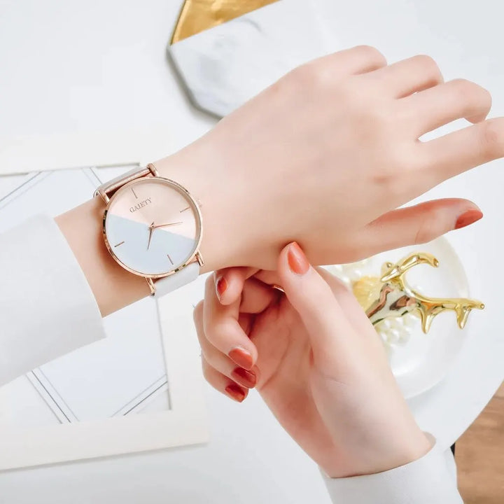 Conjunto de relógio feminino luxuoso, moderno, colorido, pulseira de couro PU, relógio de pulso de quartzo para mulheres, pulseira de liga para presente feminino RELÓGIO E PULSEIRA DE LUXO.